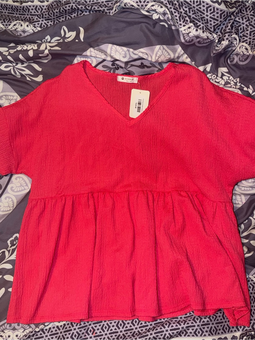Women's fuchsia V-Neck Peplum Blouse - Bombom